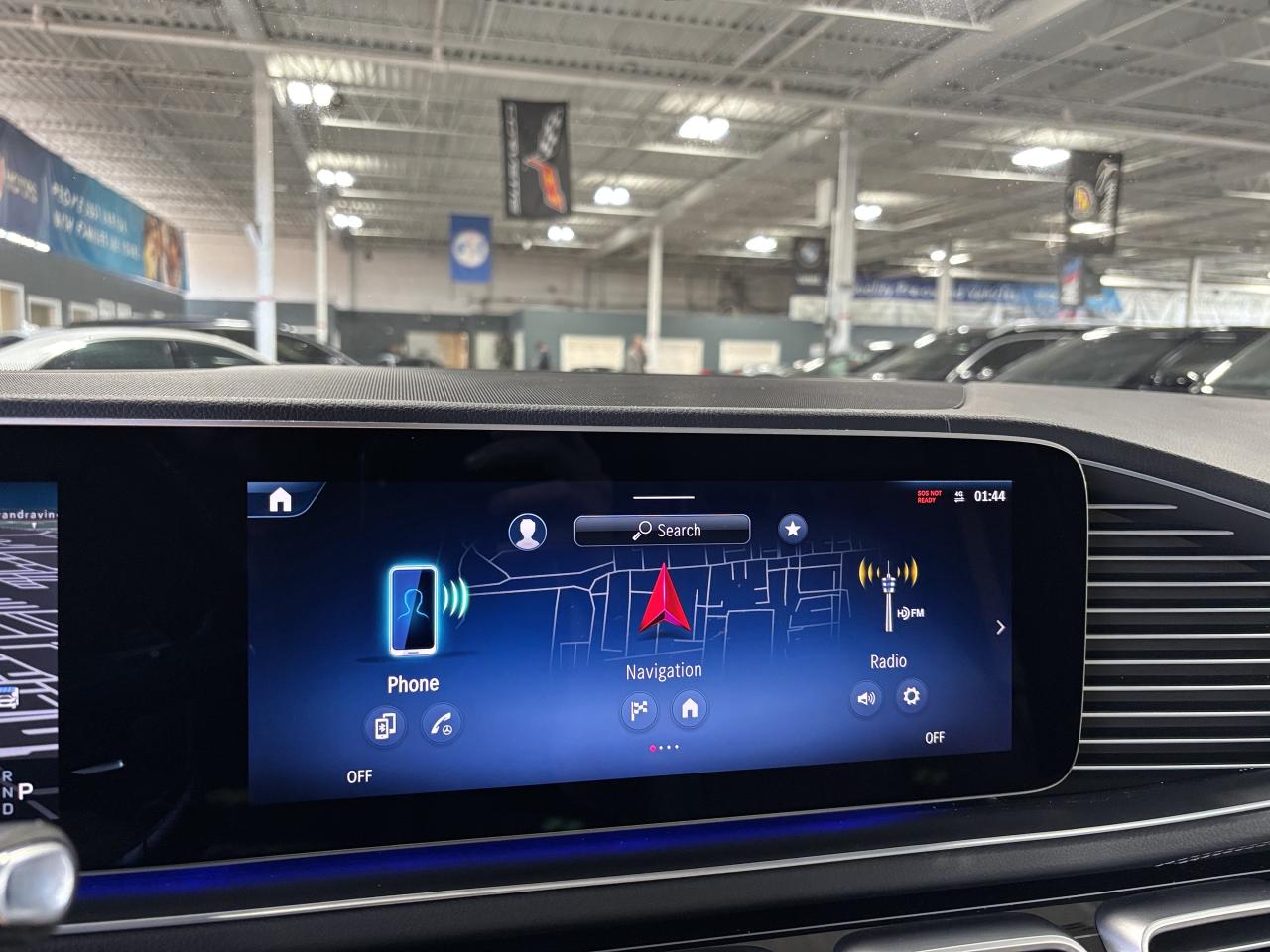 2024 Mercedes-Benz GLS GLS450|4MATIC|6PASS|AMGPKG|RECLINE|MASSAGE|CREAM|+ Photo