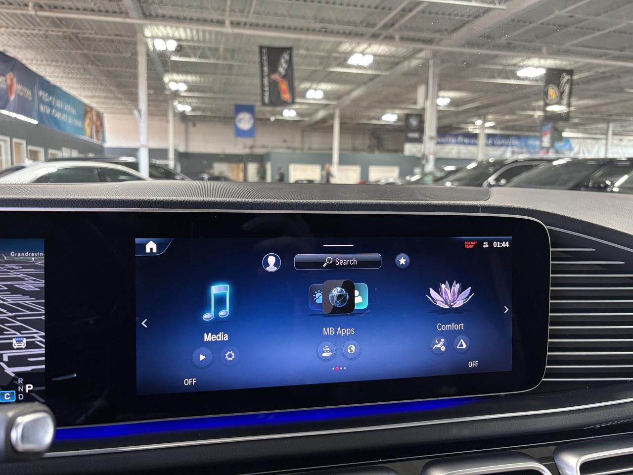 2024 Mercedes-Benz GLS GLS450|4MATIC|6PASS|AMGPKG|RECLINE|MASSAGE|CREAM|+ Photo