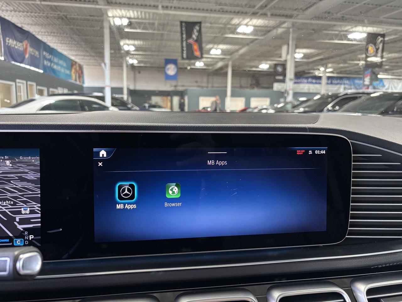 2024 Mercedes-Benz GLS GLS450|4MATIC|6PASS|AMGPKG|RECLINE|MASSAGE|CREAM|+ Photo