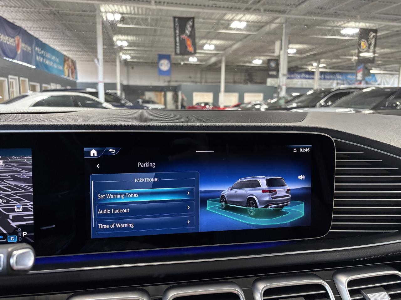 2024 Mercedes-Benz GLS GLS450|4MATIC|6PASS|AMGPKG|RECLINE|MASSAGE|CREAM|+ Photo