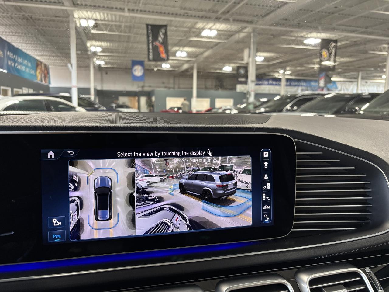 2024 Mercedes-Benz GLS GLS450|4MATIC|6PASS|AMGPKG|RECLINE|MASSAGE|CREAM|+ Photo