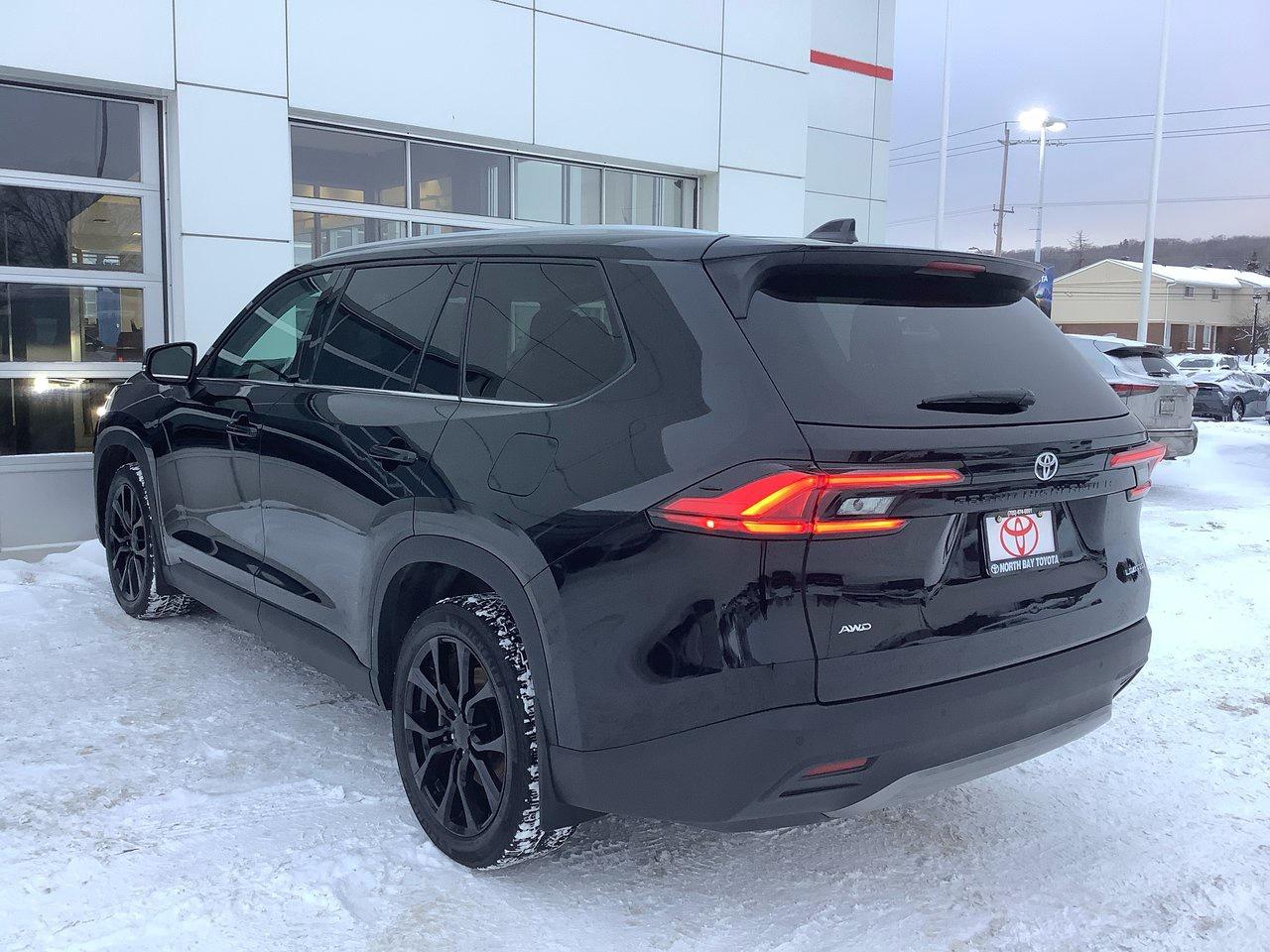 2024 Toyota GRAND HIGHLANDE  Photo