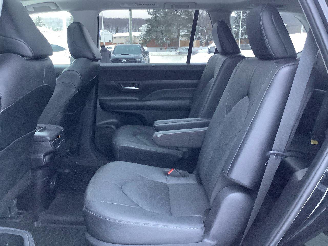 2024 Toyota GRAND HIGHLANDE  Photo