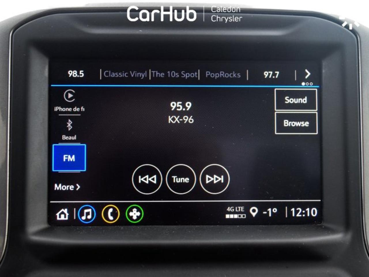 2024 Chevrolet Silverado 1500 Custom Trail Boss 5.3L 4WD Crew Cab 147" 6 Passenger Photo