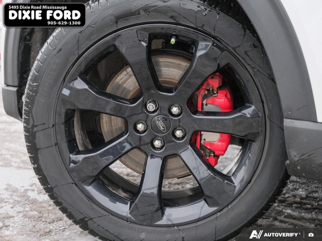 2023 Ford Explorer ST Photo