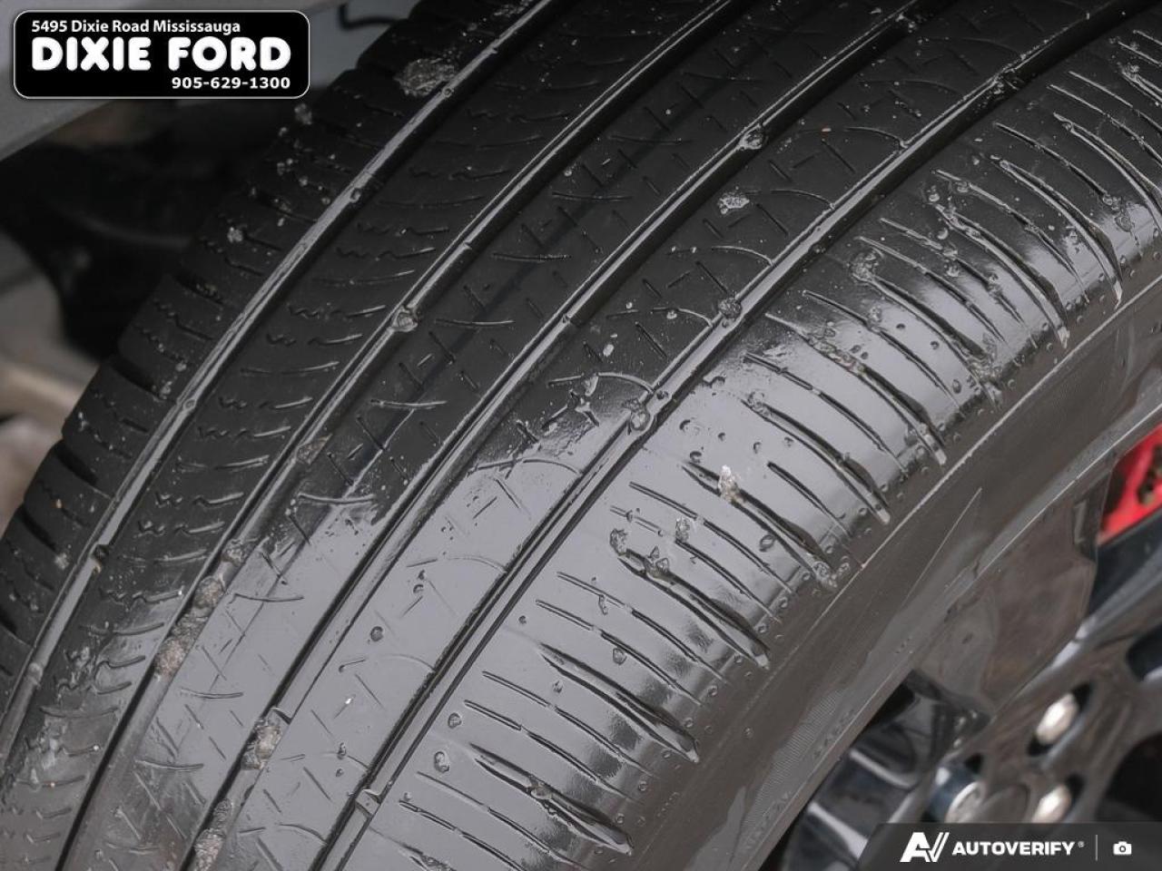 2023 Ford Explorer ST Photo