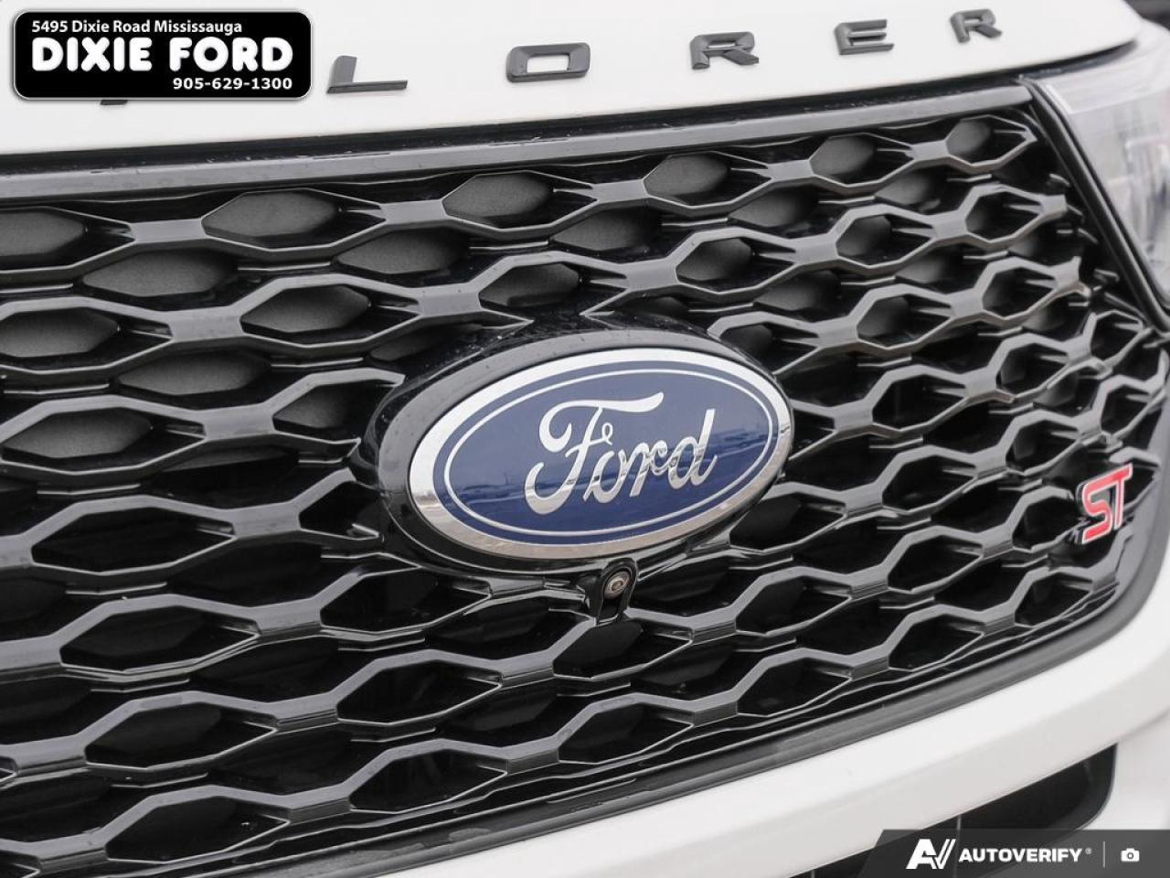 2023 Ford Explorer ST Photo