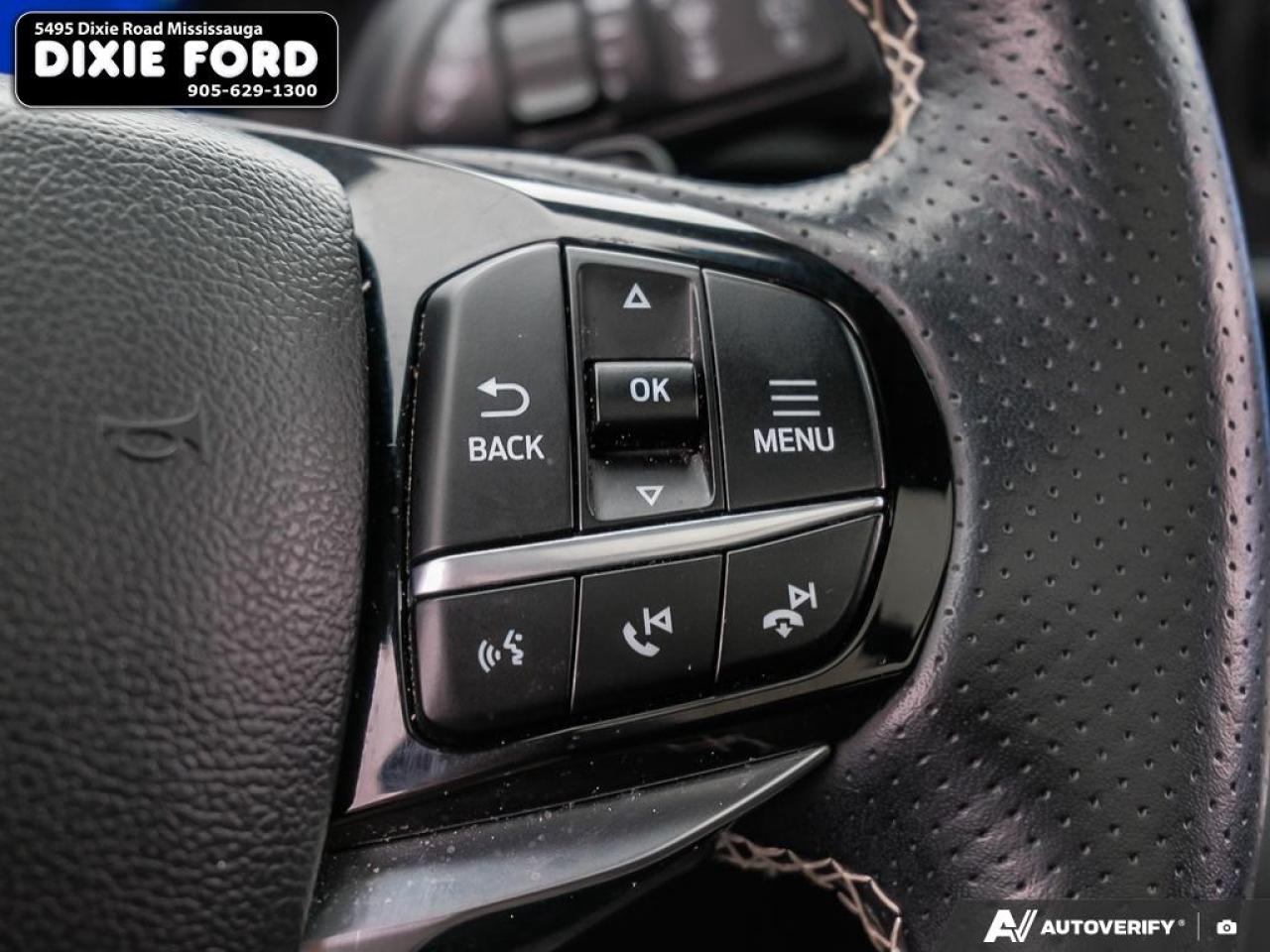 2023 Ford Explorer ST Photo