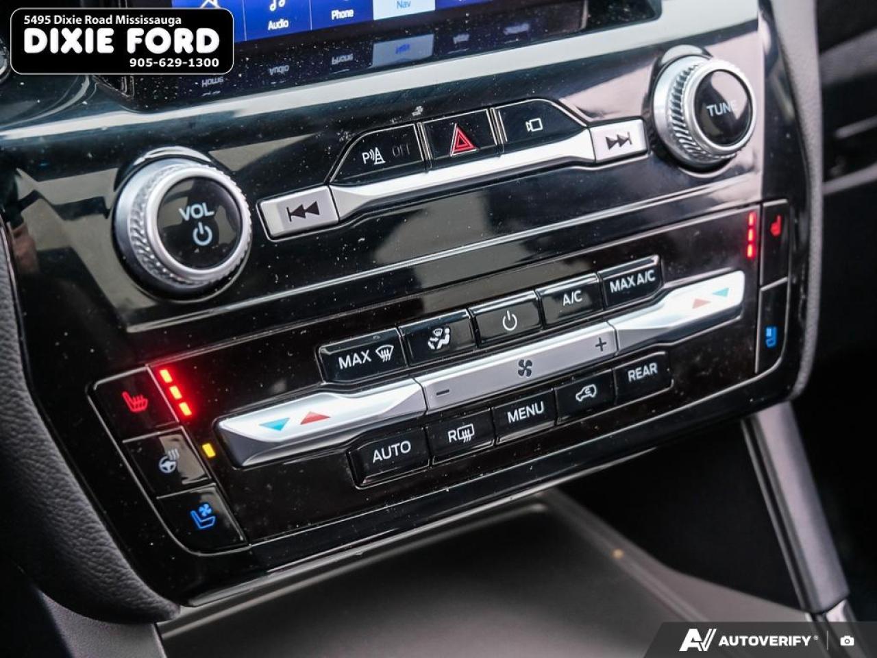 2023 Ford Explorer ST Photo