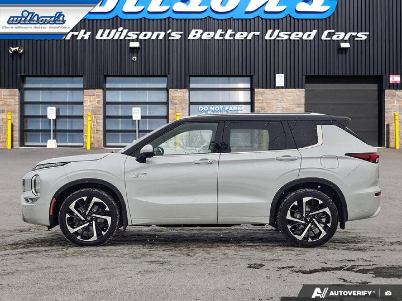 2023 Mitsubishi Outlander Phev GT Premium | Massage Seats | Quilted Leather | Pano Roof | Nav | 360 Camera | and More ! Photo