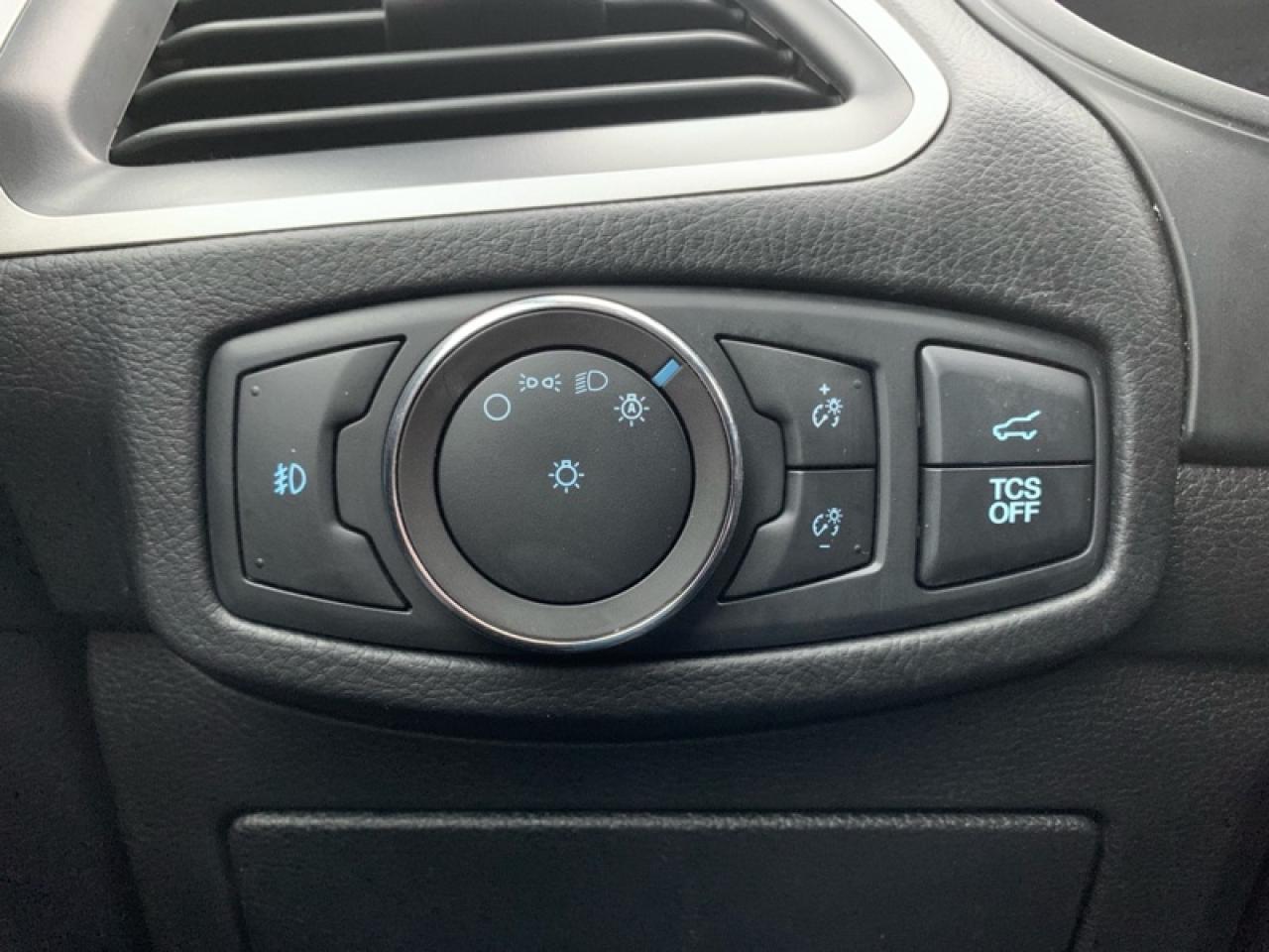 2022 Ford Edge ST Line  - Aluminum Wheels -  Heated Seats Photo