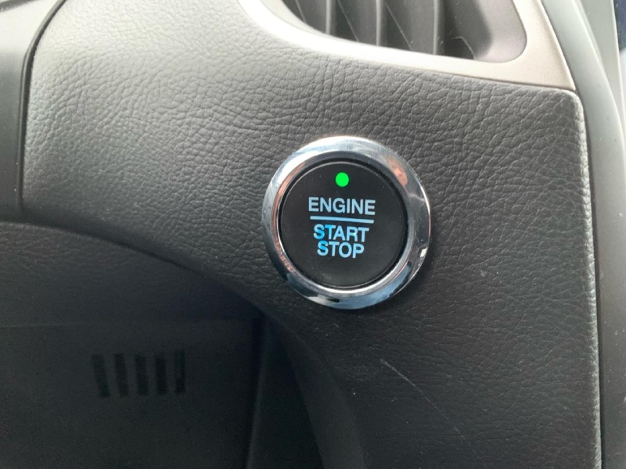 2022 Ford Edge ST Line  - Aluminum Wheels -  Heated Seats Photo