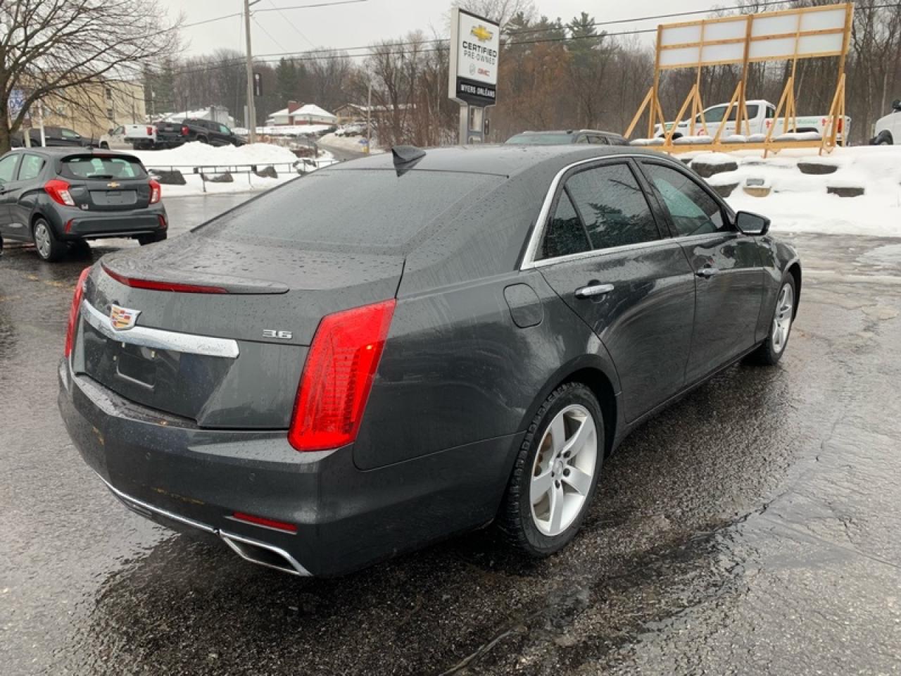 2016 Cadillac CTS Luxury  - Cooled Seats -  Leather Seats Photo