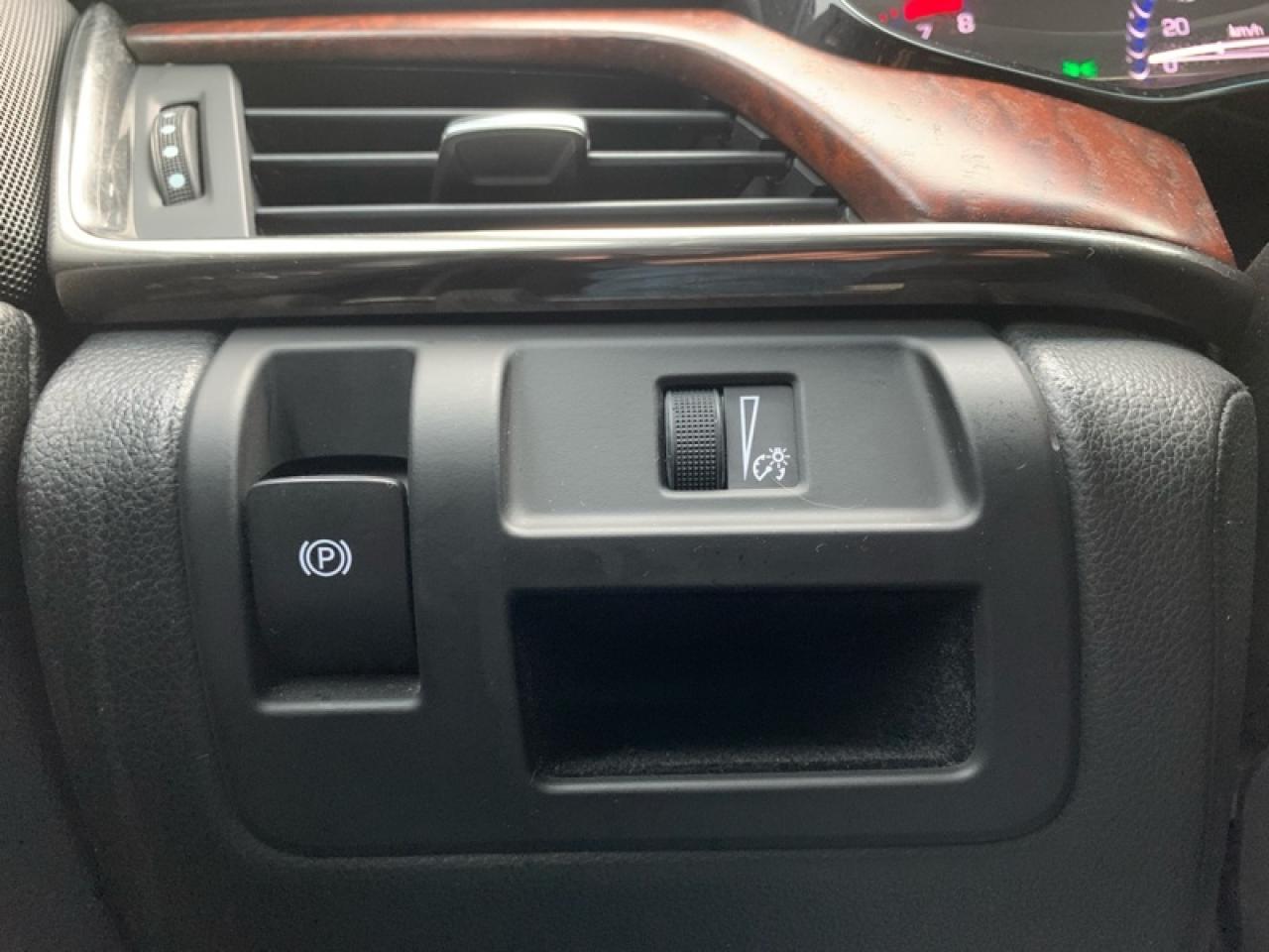 2016 Cadillac CTS Luxury  - Cooled Seats -  Leather Seats Photo