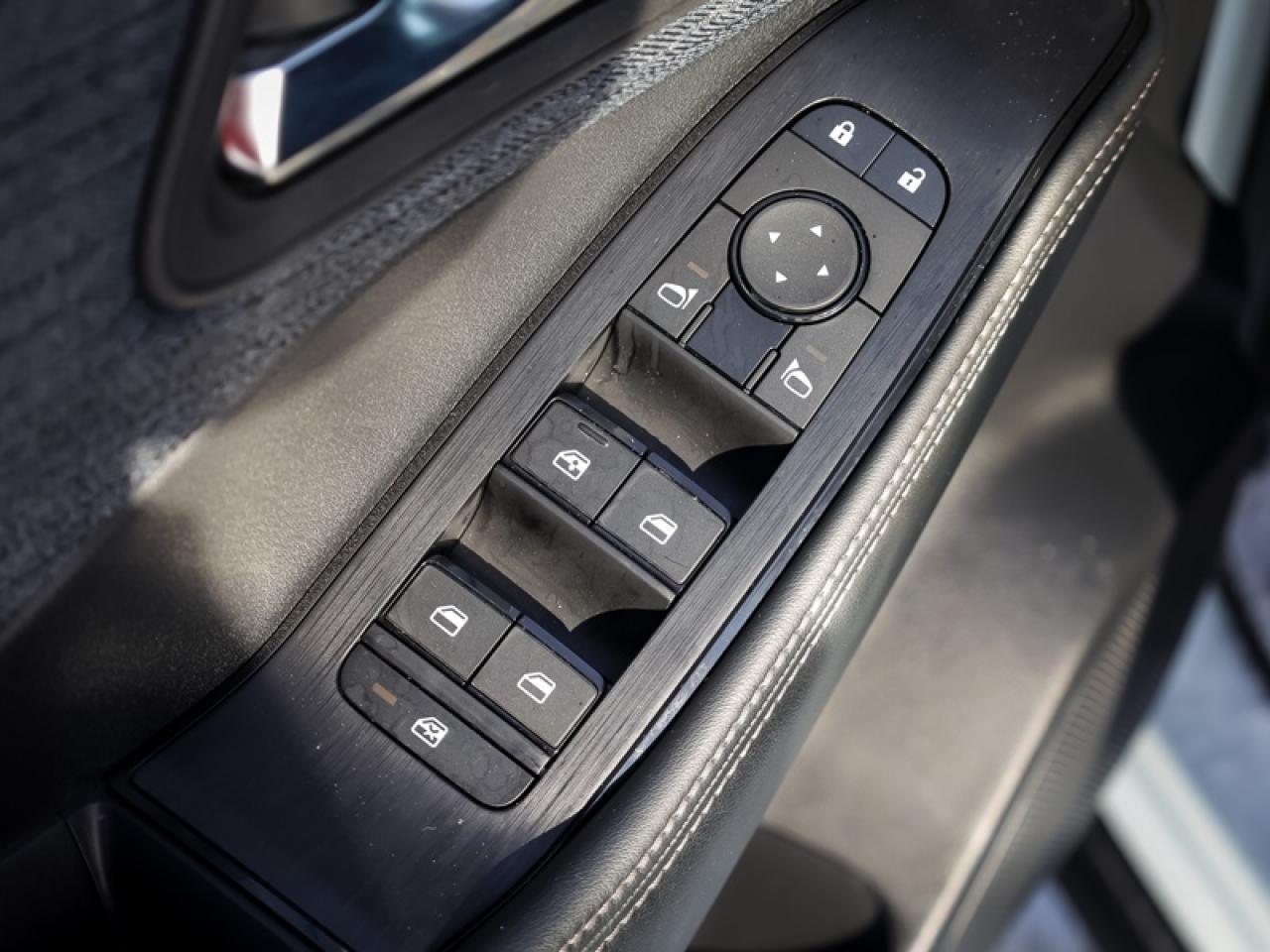 2023 Nissan Qashqai S AWD  - Heated Seats -  Apple CarPlay - $164 B/W Photo