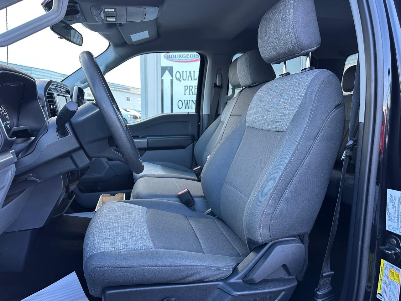 2022 Ford F-150 XLT 4WD SuperCrew 5.5' Box Photo