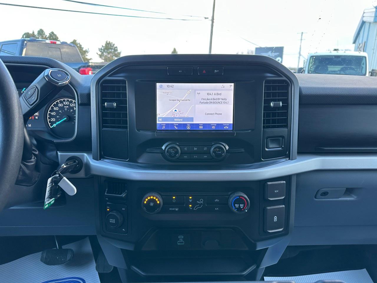 2022 Ford F-150 XLT 4WD SuperCrew 5.5' Box Photo