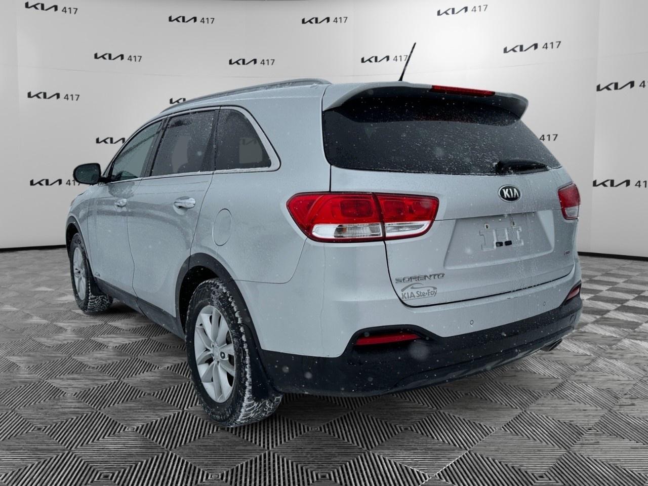 2017 Kia Sorento AWD 4DR LX Photo