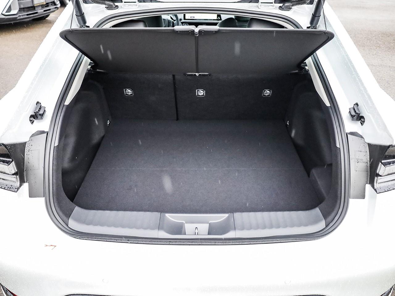 2026 Toyota Prius Plug-In Hybrid XSE Premium Photo