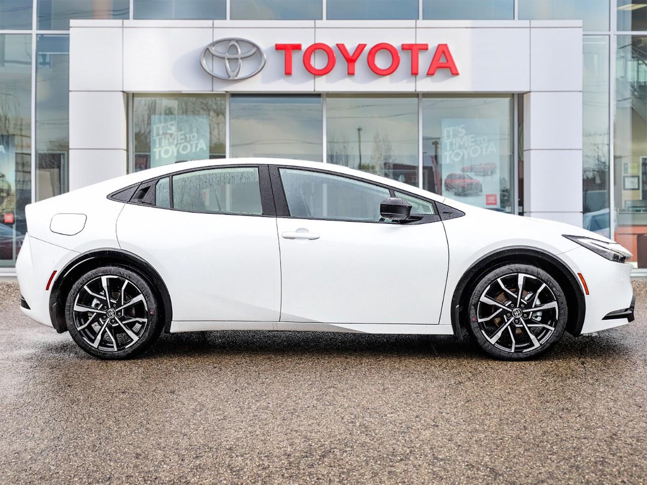 2026 Toyota Prius Plug-In Hybrid XSE Premium $8000 IN TOTAL SAVINGS AVAILABLE!! Photo