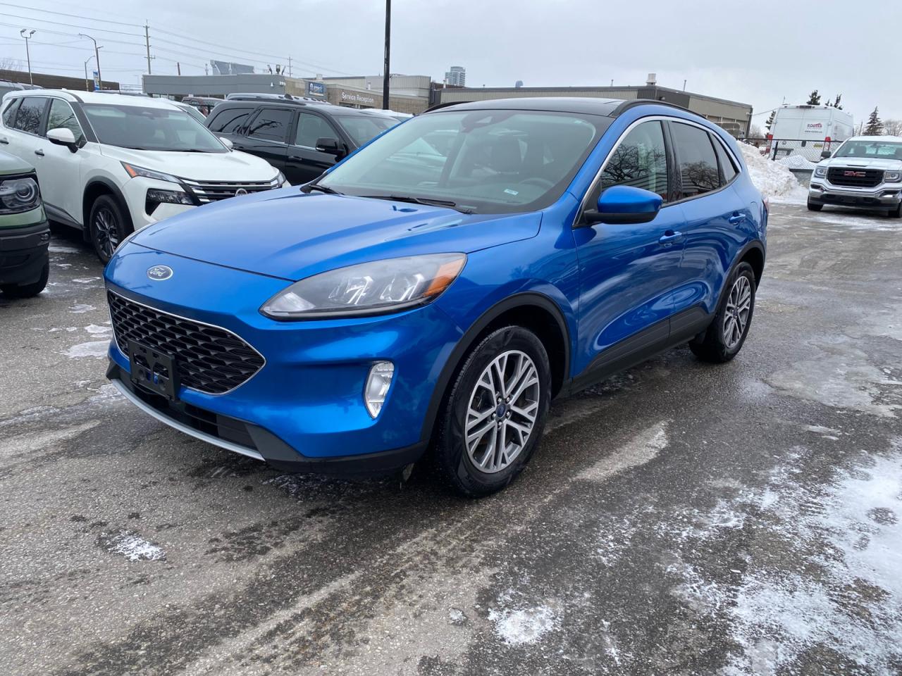 2021 Ford Escape SEL | Leather Seats | Panoramic Sunroof | AWD Photo2