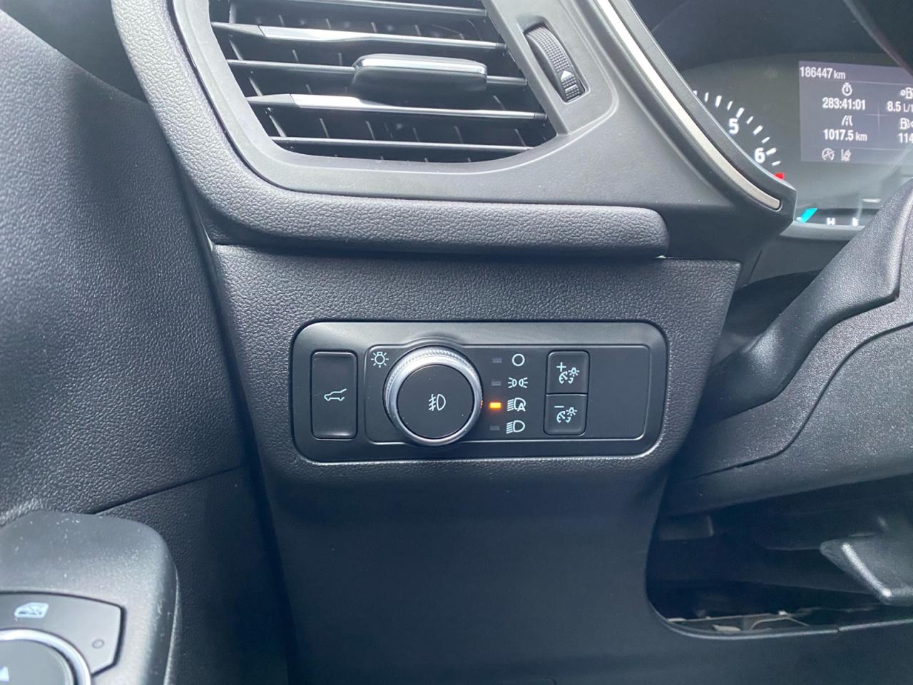 2021 Ford Escape SEL | Leather Seats | Panoramic Sunroof | AWD Photo