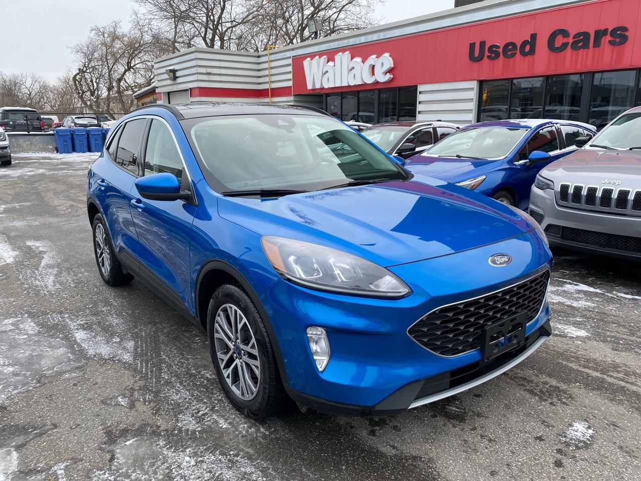 2021 Ford Escape SEL | Leather Seats | Panoramic Sunroof | AWD Photo0