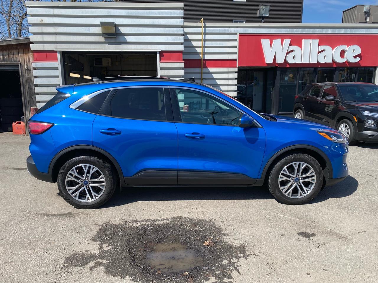 2021 Ford Escape SEL | Leather Seats | Panoramic Sunroof | AWD Photo