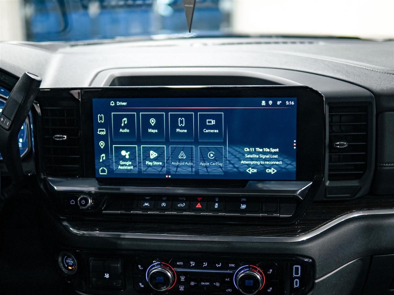 2024 GMC Sierra 1500 ELEVATION CREW CAB | 4X4 | 5.3 V8 | NO ACCIDENTS Photo