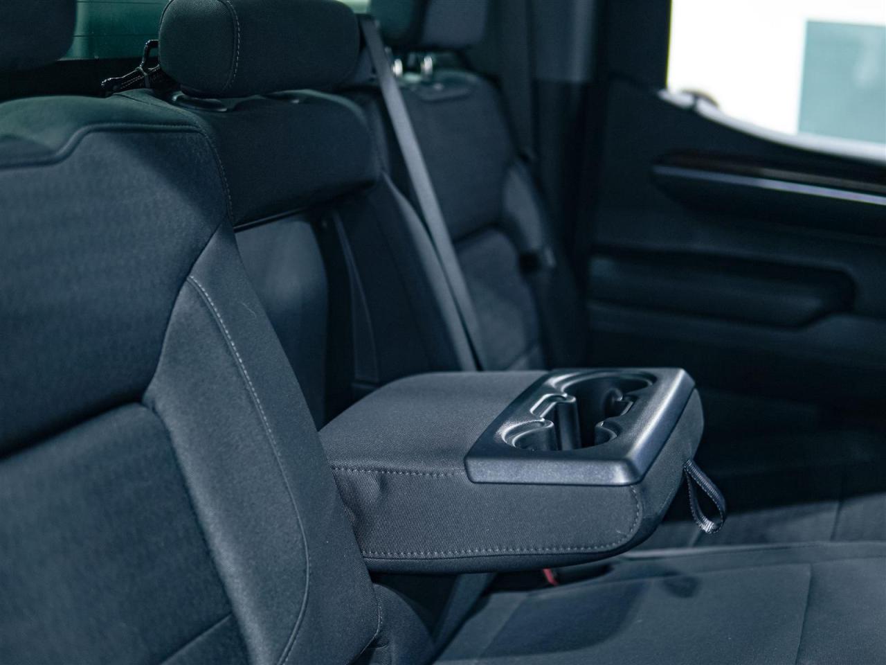 2024 GMC Sierra 1500 ELEVATION CREW CAB | 4X4 | 5.3 V8 | NO ACCIDENTS Photo