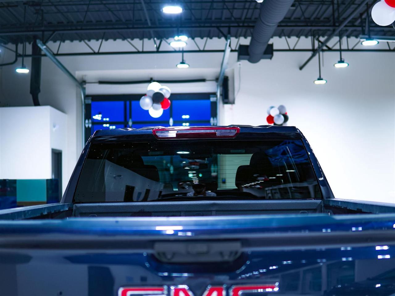 2024 GMC Sierra 1500 ELEVATION CREW CAB | 4X4 | 5.3 V8 | NO ACCIDENTS Photo