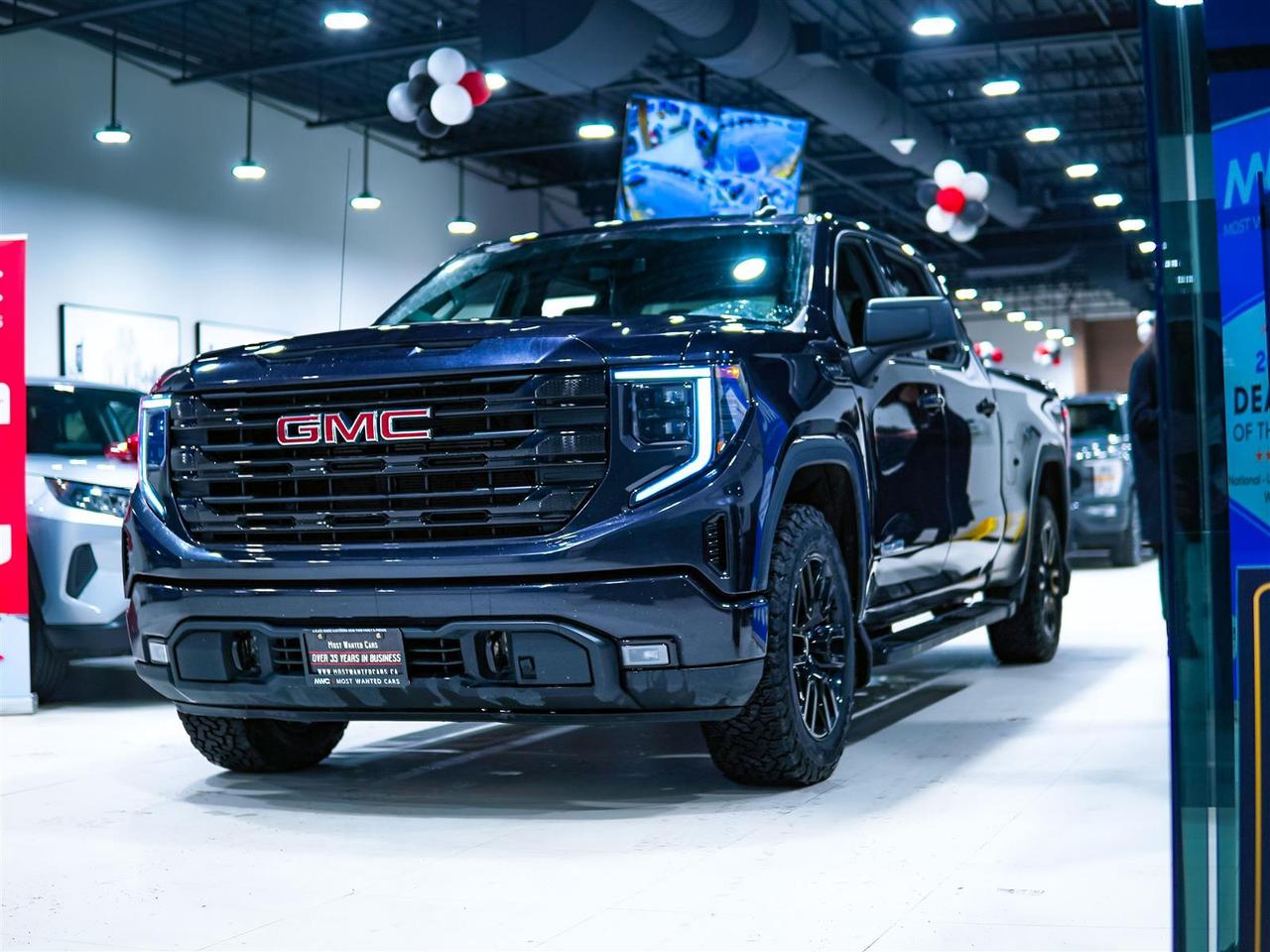 2024 GMC Sierra 1500 ELEVATION CREW CAB | 4X4 | 5.3 V8 | NO ACCIDENTS Photo