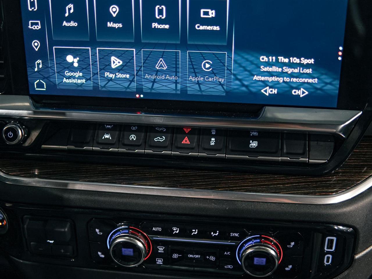 2024 GMC Sierra 1500 ELEVATION CREW CAB | 4X4 | 5.3 V8 | NO ACCIDENTS Photo