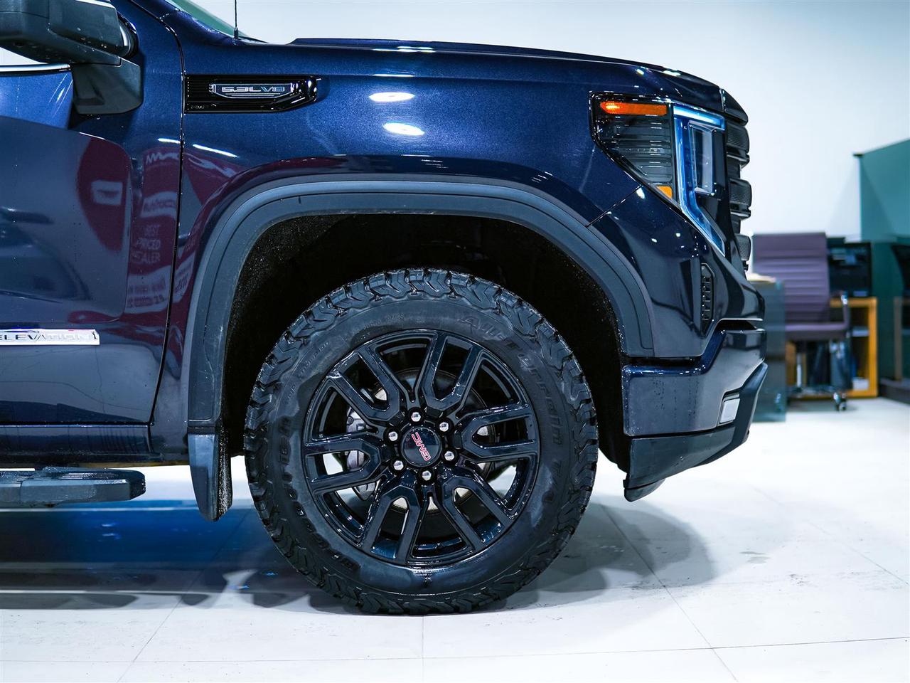 2024 GMC Sierra 1500 ELEVATION CREW CAB | 4X4 | 5.3 V8 | NO ACCIDENTS Photo