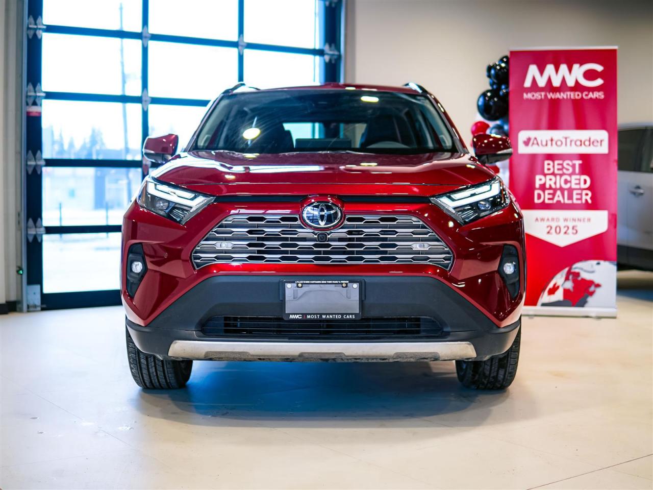 2025 Toyota RAV4 LIMITED AWD | NO ACCIDENTS | NAV | LEATHER Photo2