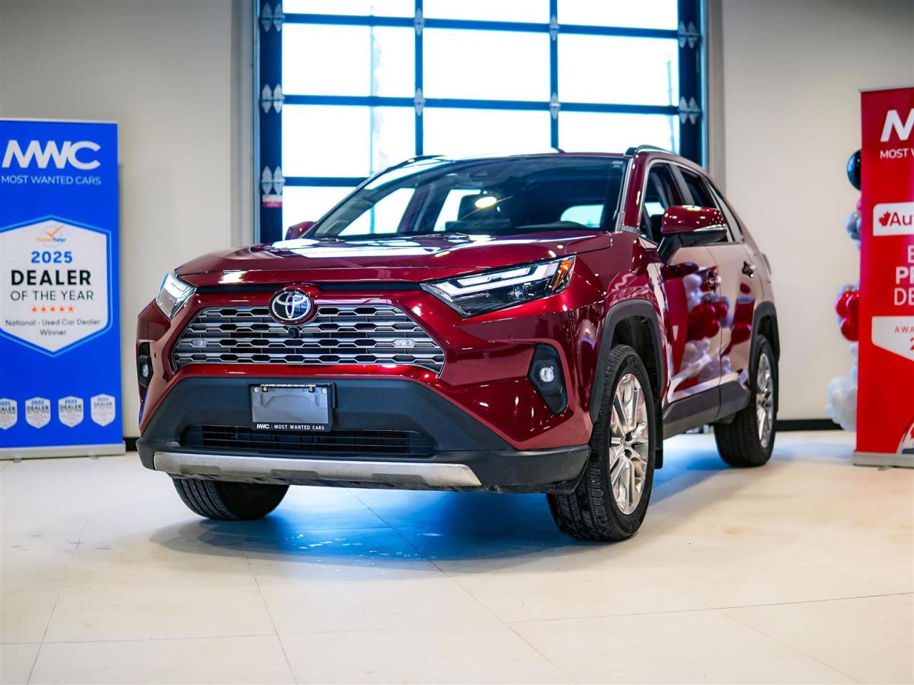 2025 Toyota RAV4 LIMITED AWD | NO ACCIDENTS | NAV | LEATHER Photo