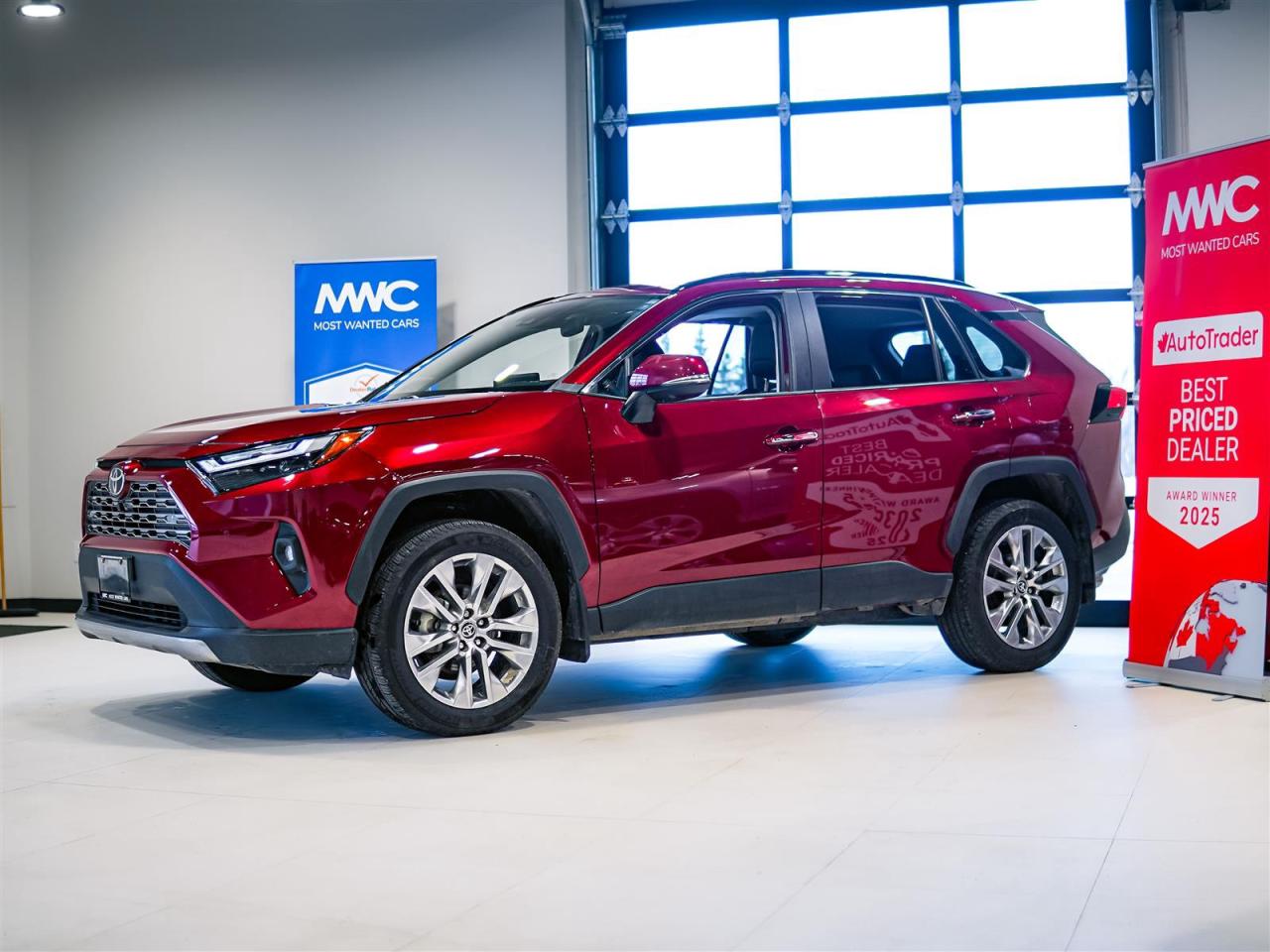 2025 Toyota RAV4 LIMITED AWD | NO ACCIDENTS | NAV | LEATHER Photo