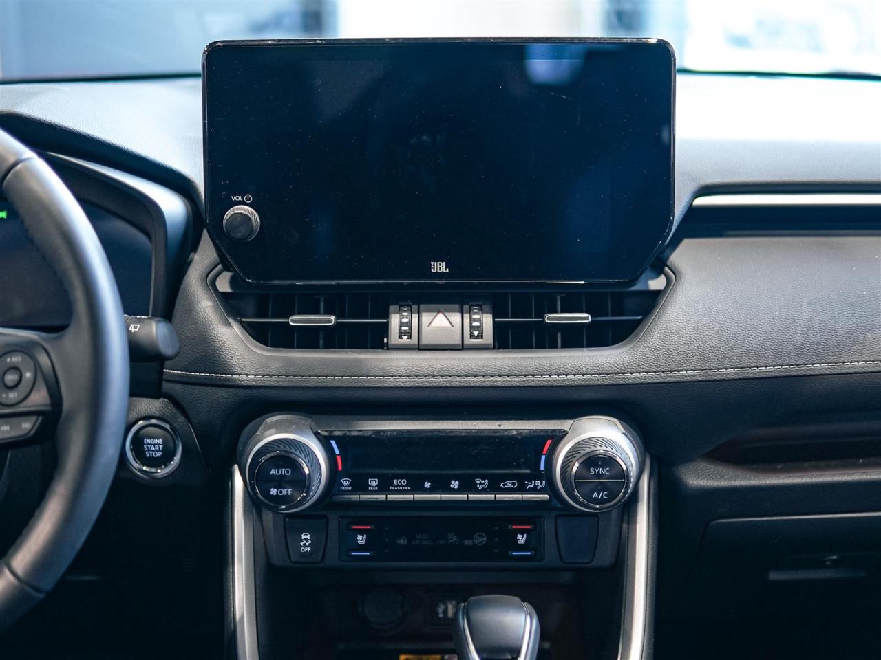 2025 Toyota RAV4 LIMITED AWD | NO ACCIDENTS | NAV | LEATHER Photo