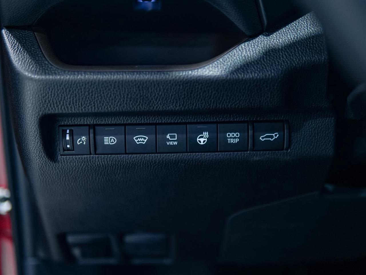 2025 Toyota RAV4 LIMITED AWD | NO ACCIDENTS | NAV | LEATHER Photo