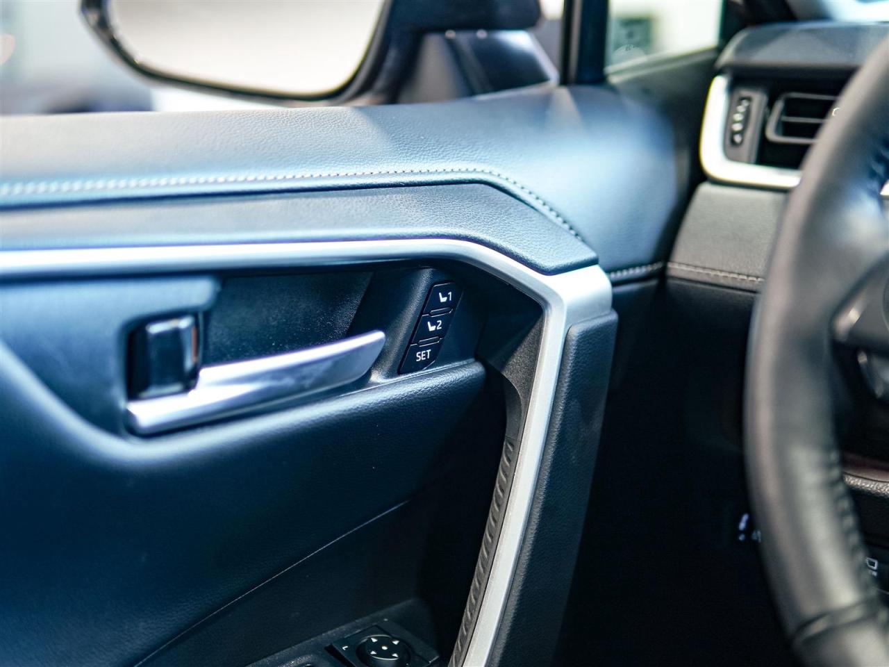 2025 Toyota RAV4 LIMITED AWD | NO ACCIDENTS | NAV | LEATHER Photo