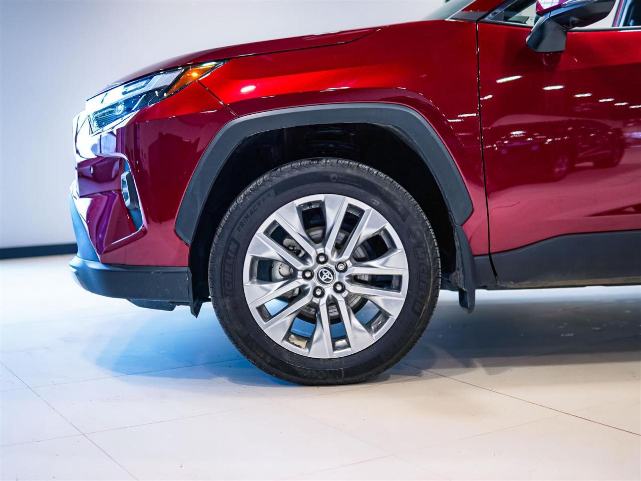 2025 Toyota RAV4 LIMITED AWD | NO ACCIDENTS | NAV | LEATHER Photo