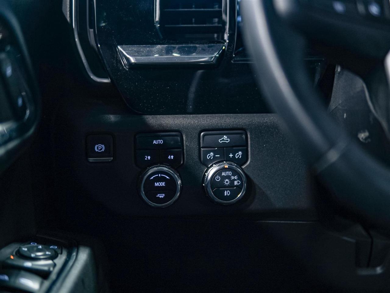 2024 GMC Sierra 1500 ELEVATION CREW CAB | 4X4 | NO ACCIDENTS | PERFECT CONDITION Photo