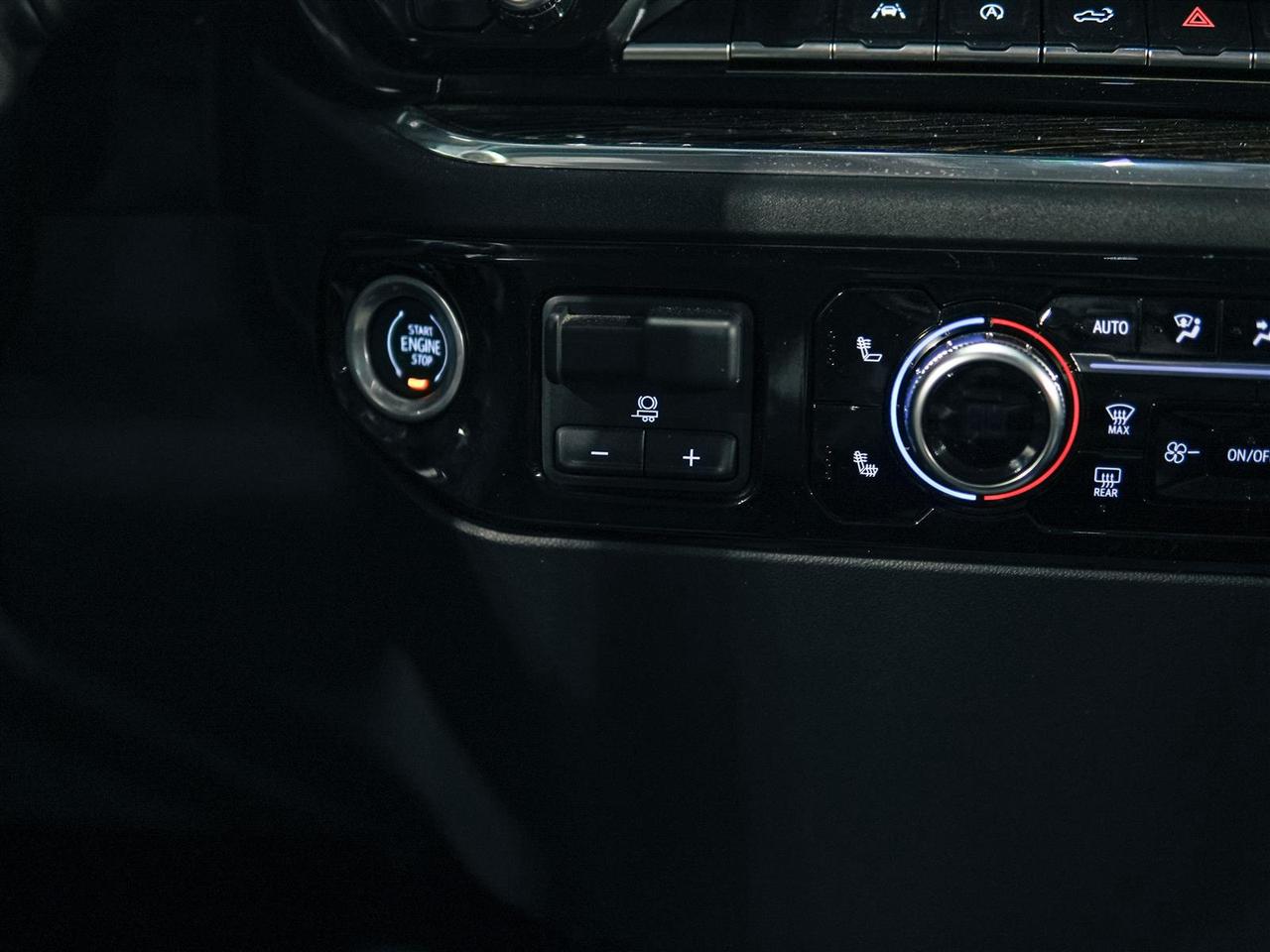 2024 GMC Sierra 1500 ELEVATION CREW CAB | 4X4 | NO ACCIDENTS | PERFECT CONDITION Photo