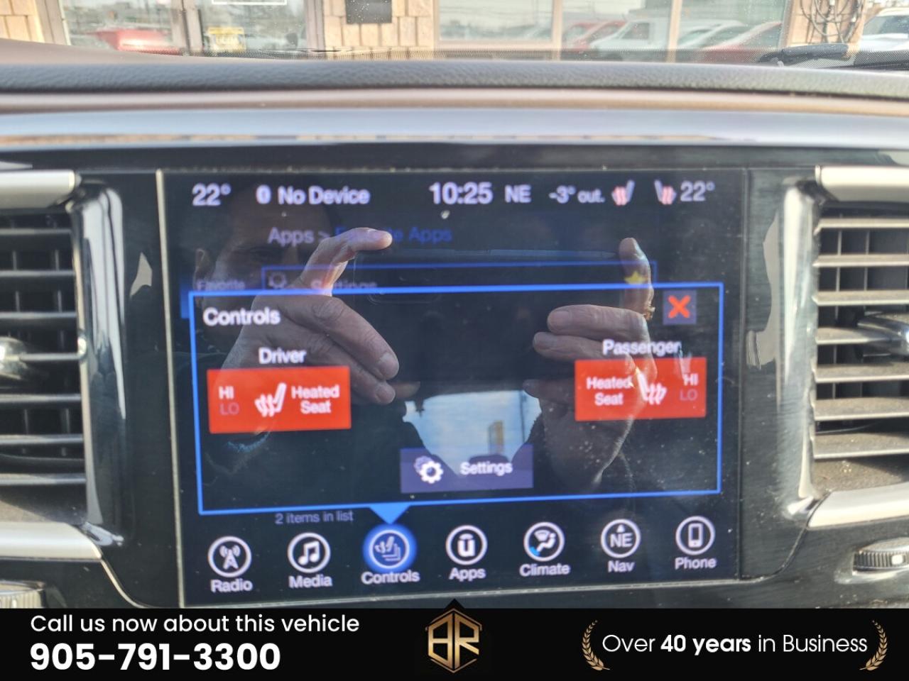 2017 Chrysler Pacifica Touring L | Stow & go | No Reported Accidents | Lo Photo