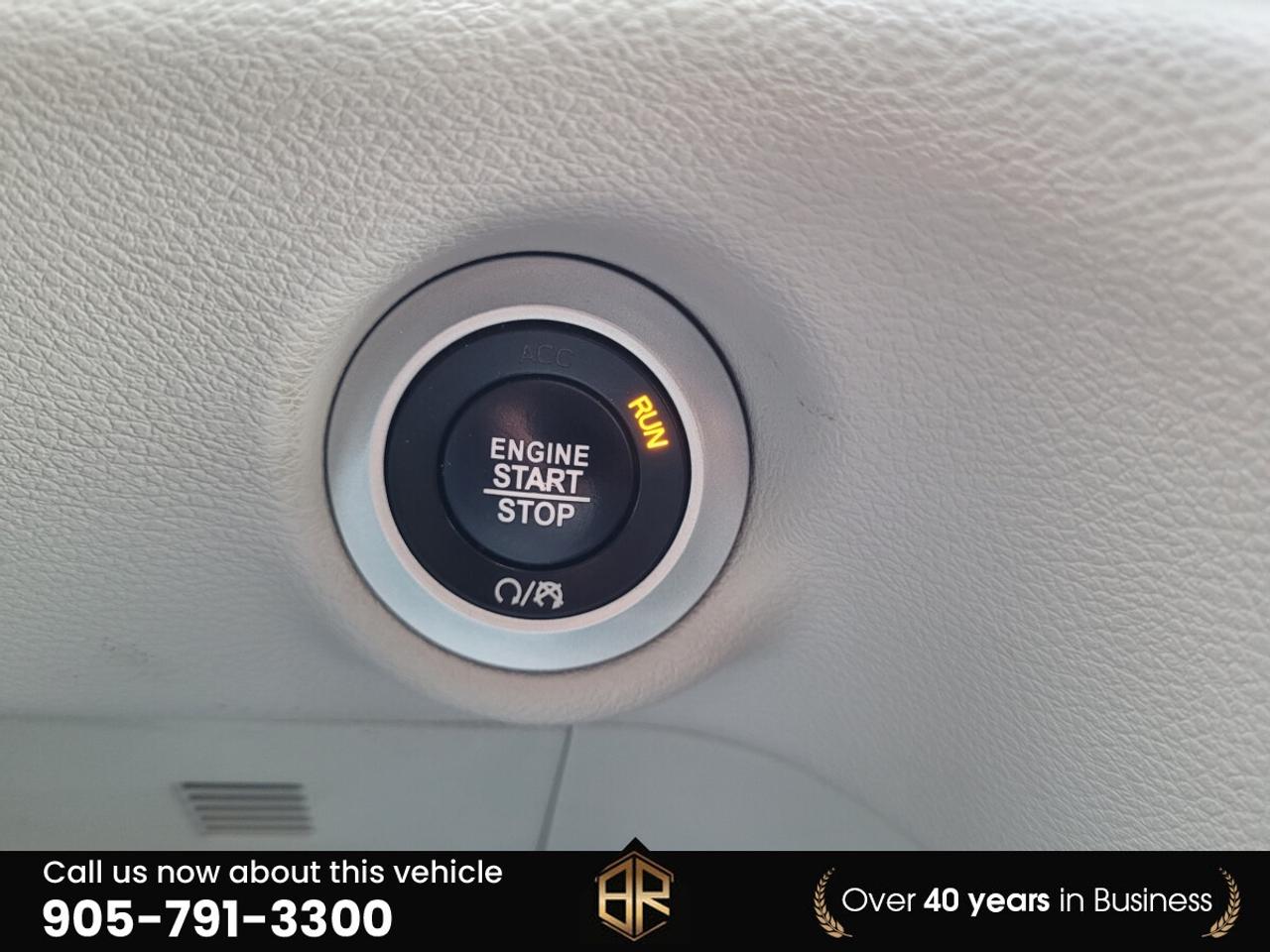 2017 Chrysler Pacifica Touring L | Stow & go | No Reported Accidents | Lo Photo