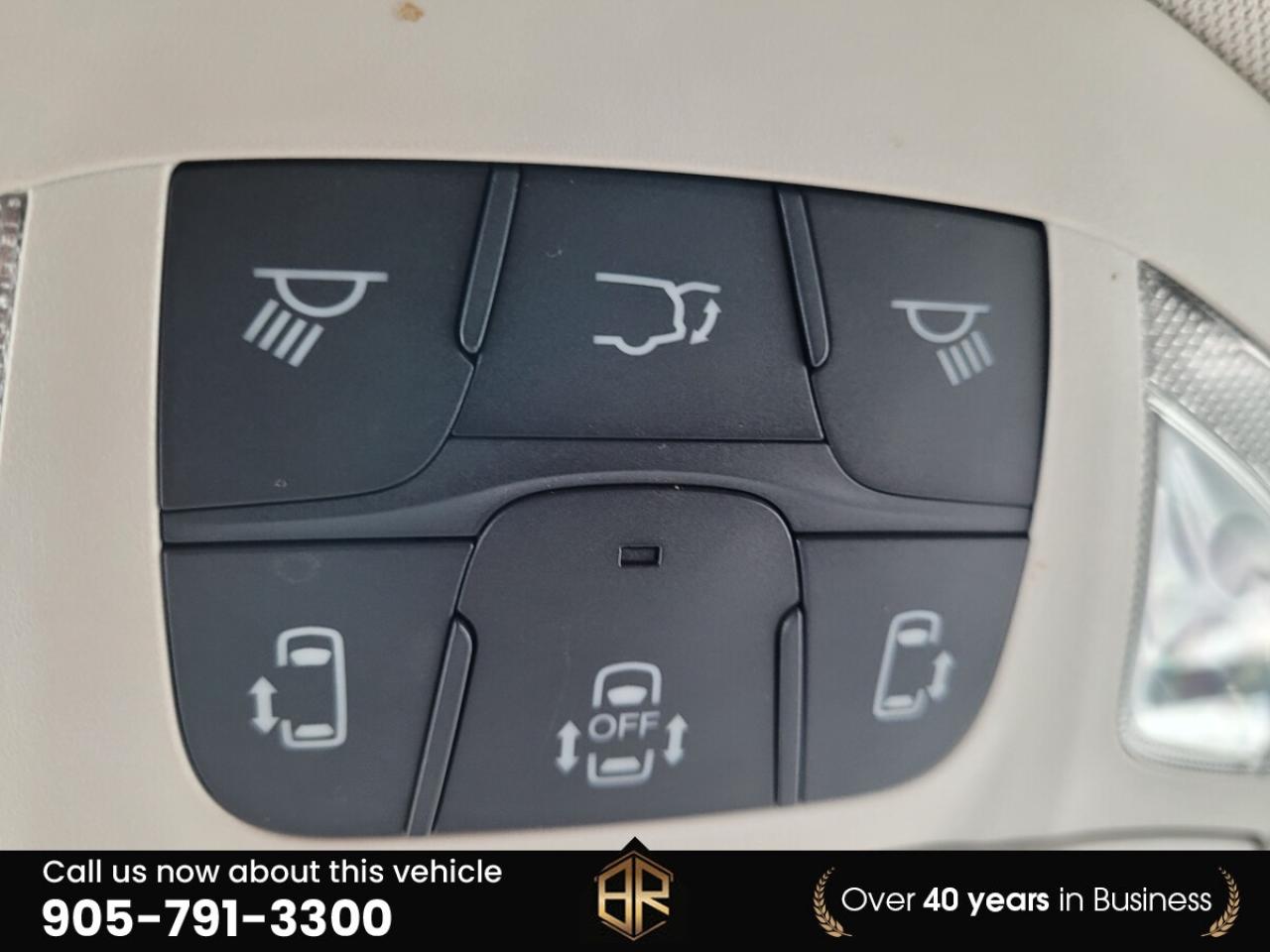 2017 Chrysler Pacifica Touring L | Stow & go | No Reported Accidents | Lo Photo