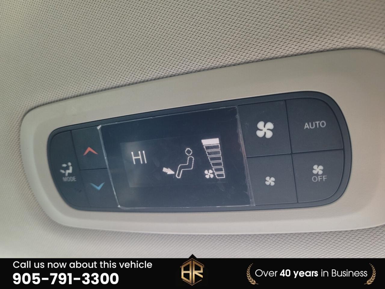 2017 Chrysler Pacifica Touring L | Stow & go | No Reported Accidents | Lo Photo