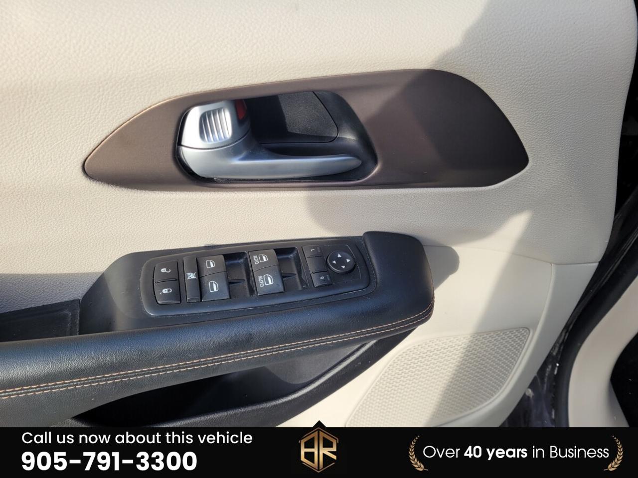 2017 Chrysler Pacifica Touring L | Stow & go | No Reported Accidents | Lo Photo