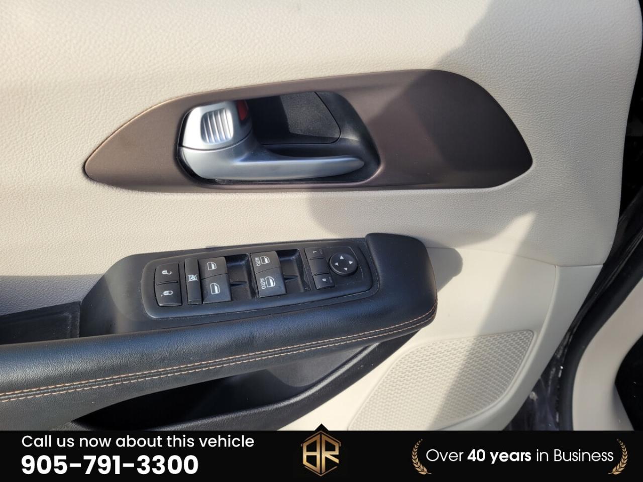 2017 Chrysler Pacifica Touring L | Stow & go | No Reported Accidents | Lo Photo