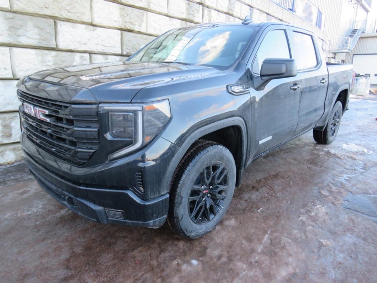4WD Crew Cab 147 Elevation, 10-Speed Automatic, Turbocharged Diesel I6 3.0L/183